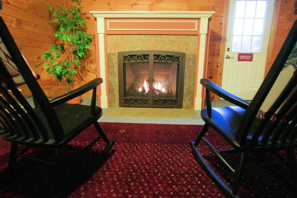 Weathertop Mountain Inn Waitsfield 外观 照片