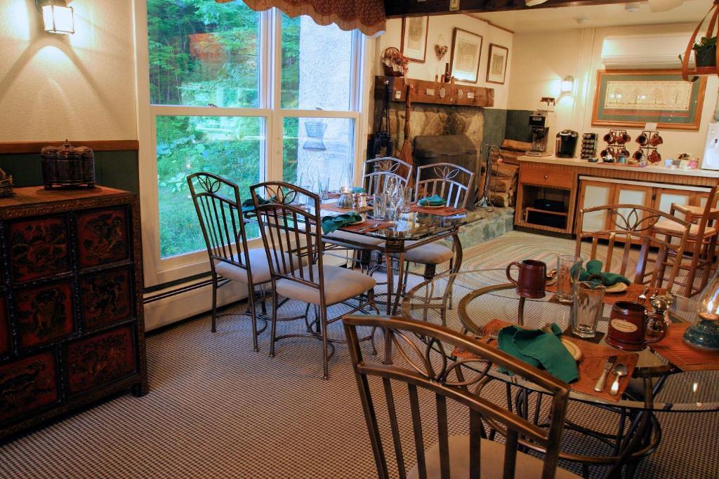 Weathertop Mountain Inn Waitsfield 外观 照片